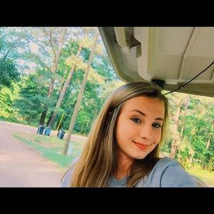 Meet your Posher, Haley